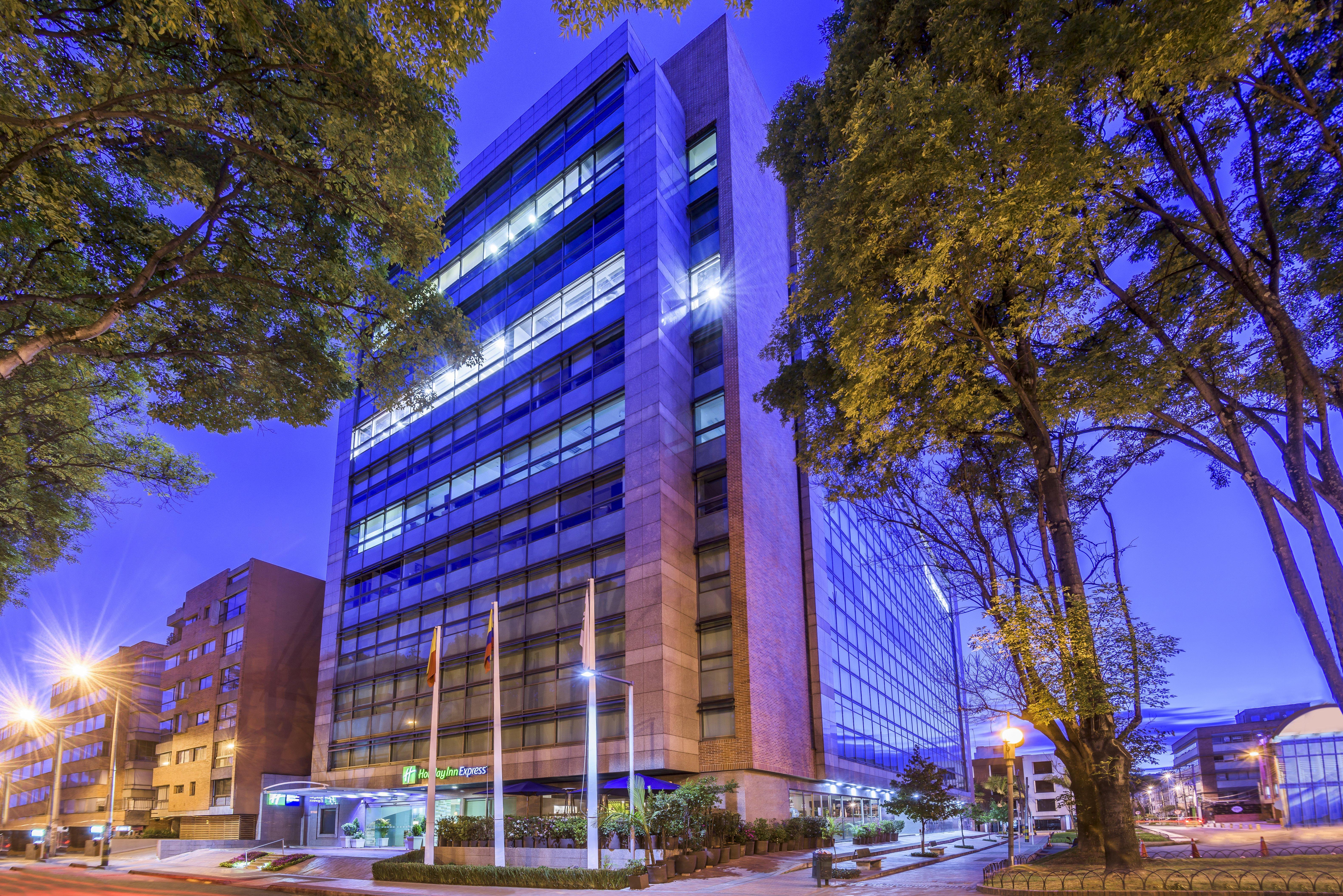 Holiday Inn Express Bogotá - Parque La 93, an IHG Hotel Exterior foto