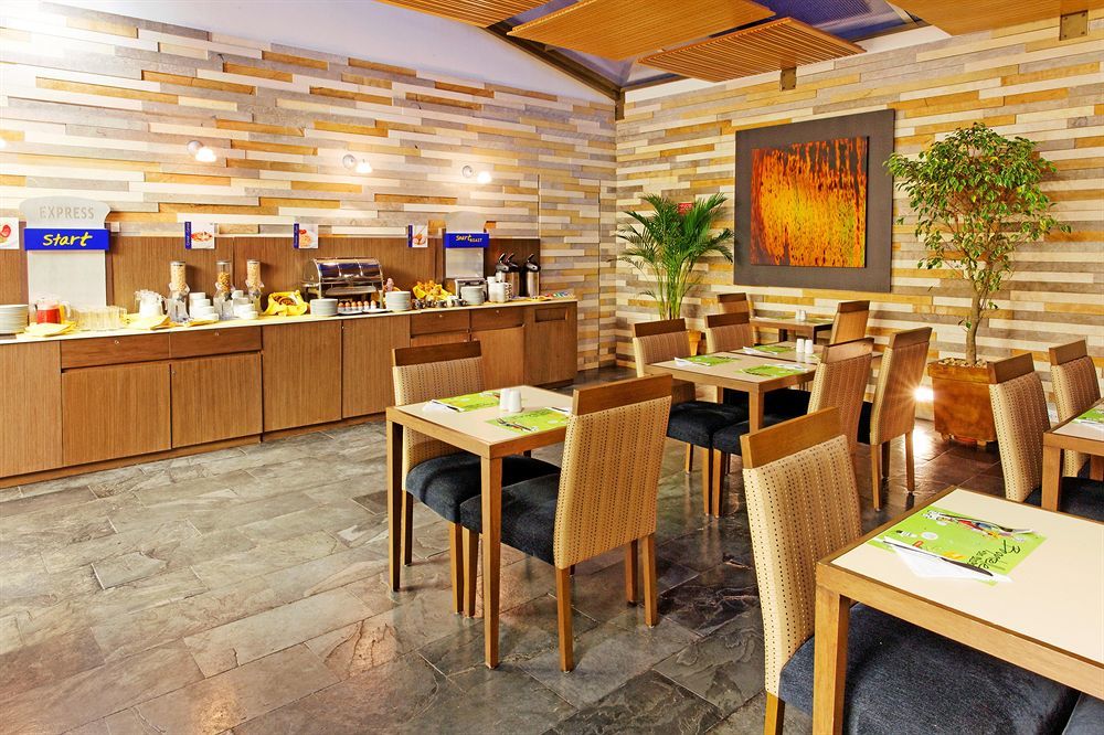 Holiday Inn Express Bogotá - Parque La 93, an IHG Hotel Restaurante foto