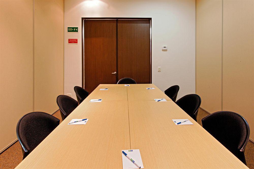 Holiday Inn Express Bogotá - Parque La 93, an IHG Hotel Facilidades foto